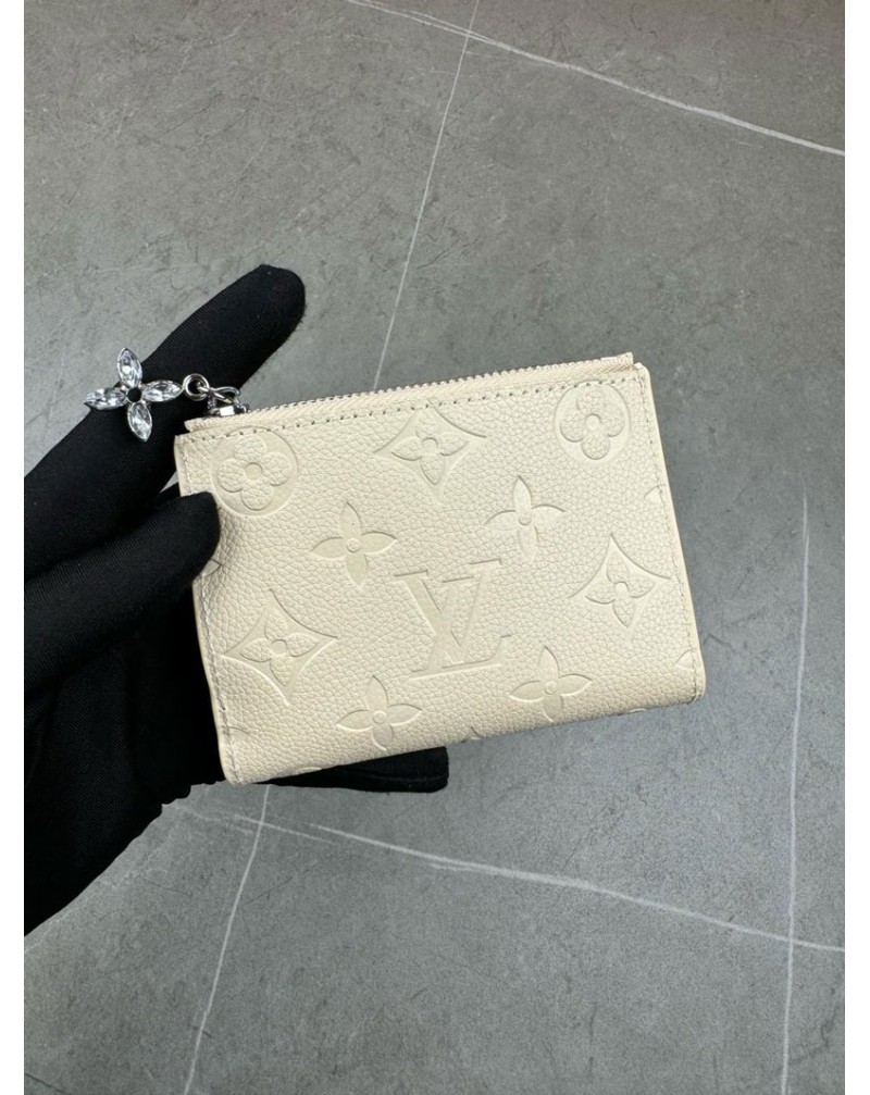ルイヴィトン 短財布２つ折り小銭入れやカードやお札収納可能オシャレ