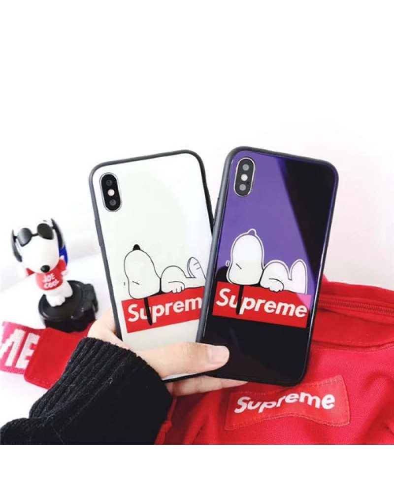 supreme シュプリーム iphone 14/14 pro max/13 pro max/13 mini/12/12 pro/12 mini/11/11pro max/xr/xs maxケース 可愛いスヌーピー付き galaxy s22/s22 plus/s22 ultra/s21/s21+/s21 ultra/s20/note20 ultra/s10/note10 pls/s9/s8ケースガラス表面 iphone テンアールケースファッション人気