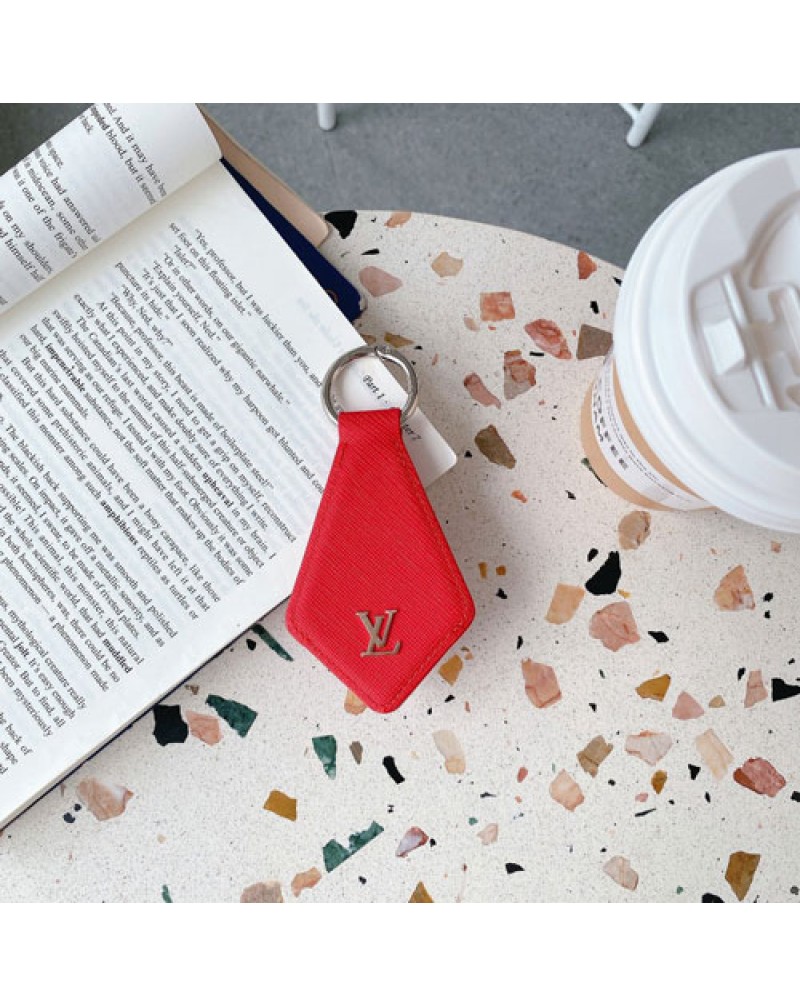 ルイヴィトン Airtagケースブランドエアタグ保護ケース vuitton airtagsケースリング付き携帯便利 紛失防止 保護性Airtagケースお洒落 耐衝撃