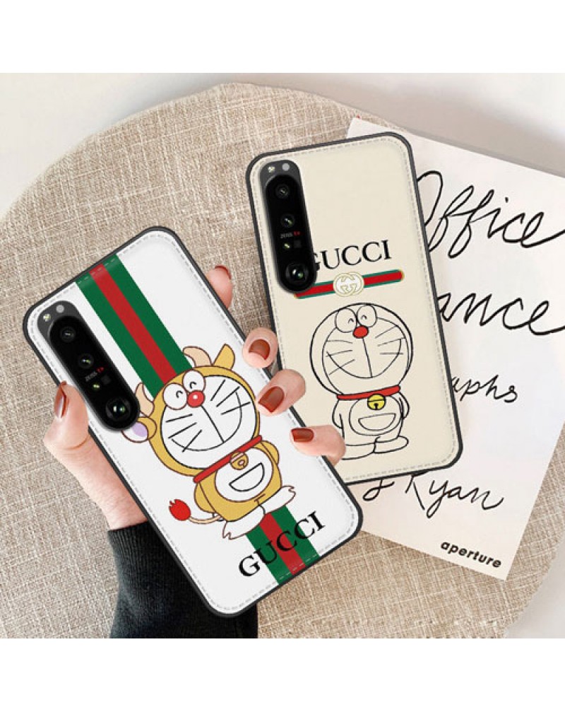 グッチ ドラえもん xperia10 VI/1 VI/10 V/1 IV/10 IV/10 iii/1iii/5iiケース可愛いdoraemon iphone16 Pro/15 pro/14/13 Pro/12 pro maxケースブランド iphone11/11 proマックスケース 人気お洒落galaxy s24/s23 ultraケースファッション