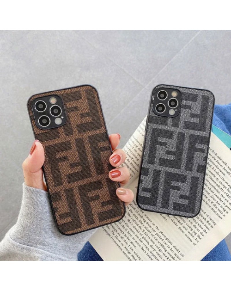 フェンデイiphone 16 pro/15 pro/14 pro maxケース iphone12/12 pro max/13 pro maxケースブランド fendi iphone11/11 pro maxケース経典FFロゴ付き iphone SE2/xr/xs maxケースお洒落人気 iphone x/8/7プラスケースファッション