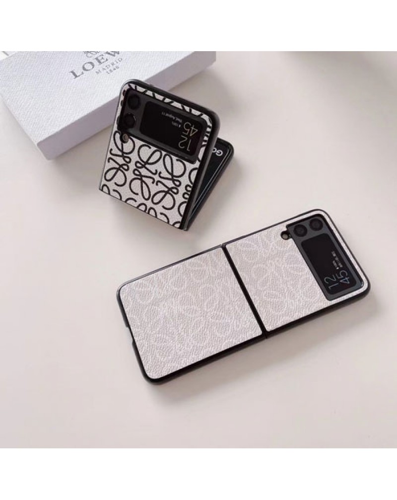 ロエベ Galaxy Z Flip6/Z flip5/z flip3/z flip4ケース折り畳み loewe Galaxy Z Fold6/Z fold5 z fold4/z fold3/z fold2ケースブランドギャラクシーz flip3/z flip2/z flip5ケースお洒落ファッション人気保護性