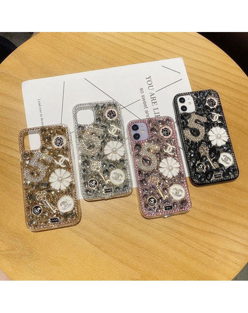 小香風シャネル iphone14/14+/14 pro/14 pro maxケースハイブランド iphone13/13 mini/13 pro maxケース chanel アイフォン12/12 mini/12 pro maxカバーお洒落クリスタル付きiphone11 pro maxカバーストラップ付き高級携帯便利