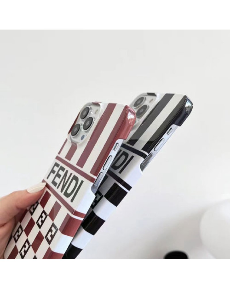 フェンデイ iphone15 Pro/14/14 plus/14 pro maxケースハイブランド iphone13/13 pro maxケース経典人気アイフォン12/12 pro maxケース個性iphone11用カバー耐衝撃保護性ジャケットカバー