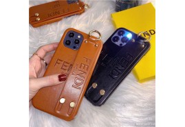フェンデイ iphone14pro maxケースハンドベルト付き galaxy zflip4 z flip3ケースプラダ 折り畳み人気 iwatch8交換バンドハイブランド流行