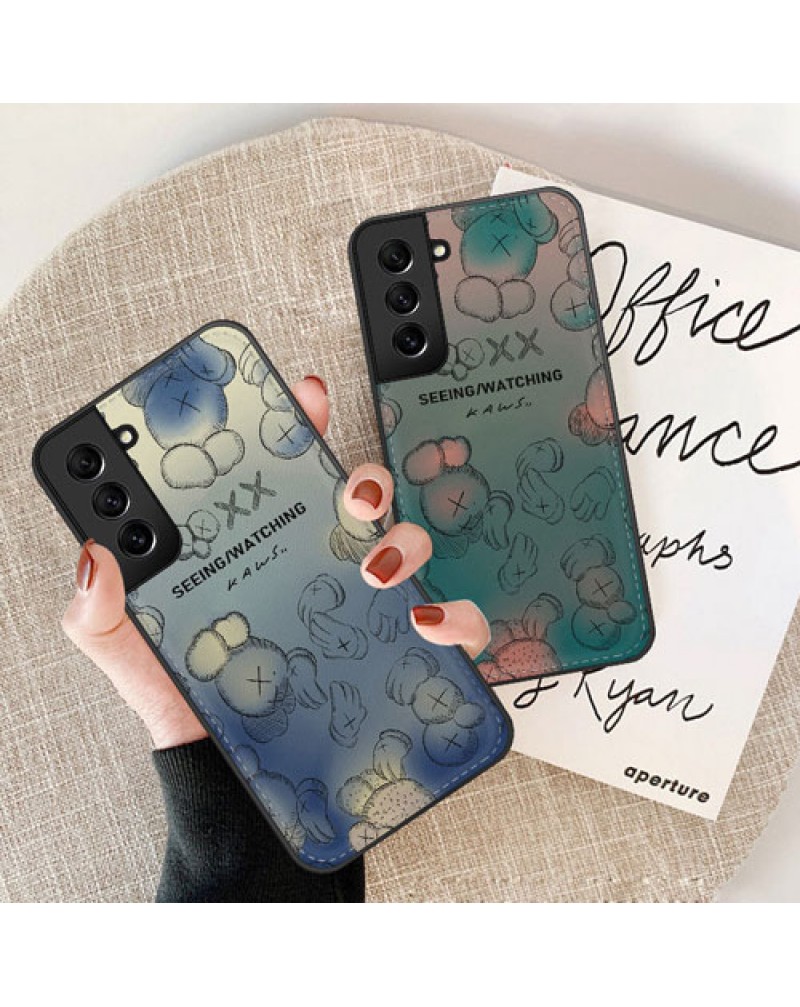 カウズ Galaxy s24/s23 ultraケースブランド galaxy s22 ウルトラケース潮流個性 アイフォン16pro/15pro保護ケース kaws iphone14pro max保護ケース超人気iphone13proカバーgoogle pixel 7aケース