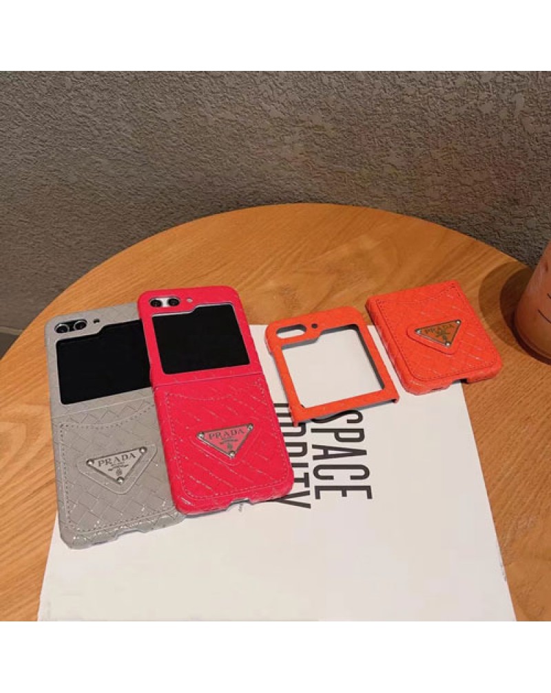 プラダ Galaxy Z flip6/z flip5保護ケースハイブランド ギャラクシーz flip4保護カバー折りたたみカード入れ galaxy z flip3スマホケースPRADAギャラクシーzフリップ5カバーお洒落高級大人気