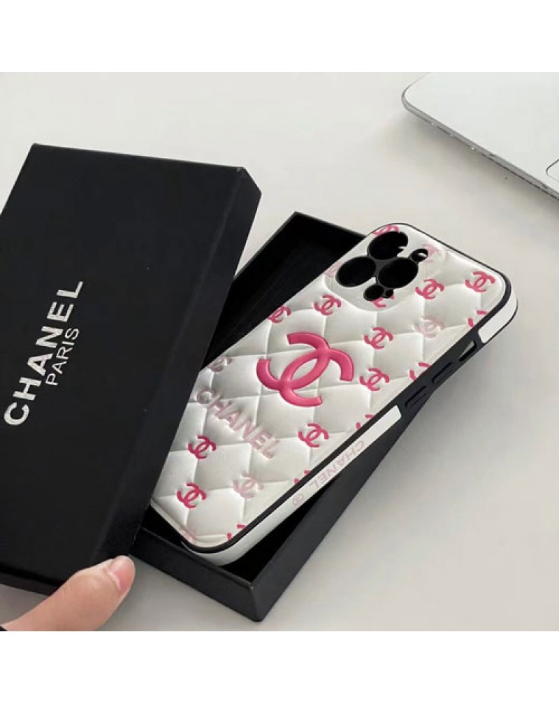 シャネル iphone16 pro/15pro max保護ケースハイブランドiphone15 proケース小香風アイフォン14 proケース押す型ロゴ iphone13 pro maxケース高級感超人気