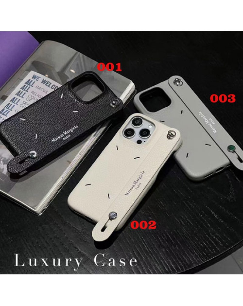 メゾン マルジェラ iphone16pro/16 plus/15 proケース個性ハンドベルト付きアイホン15プロマックスケースMAISON MARGIELA iPhone14 proケース潮流 iphone13 pro携帯カバー芸能人愛用
