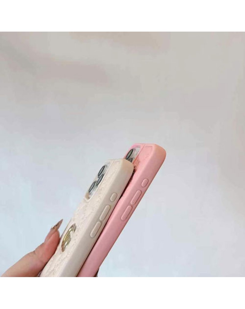 グッチ iPhone16 Pro maxケースブランドアイフォン15プロマックスケースGG iPhone15 pro/14 pro max携帯電話ケース男女向け人気iphone13 12 proカバー耐衝撃性 耐摩擦