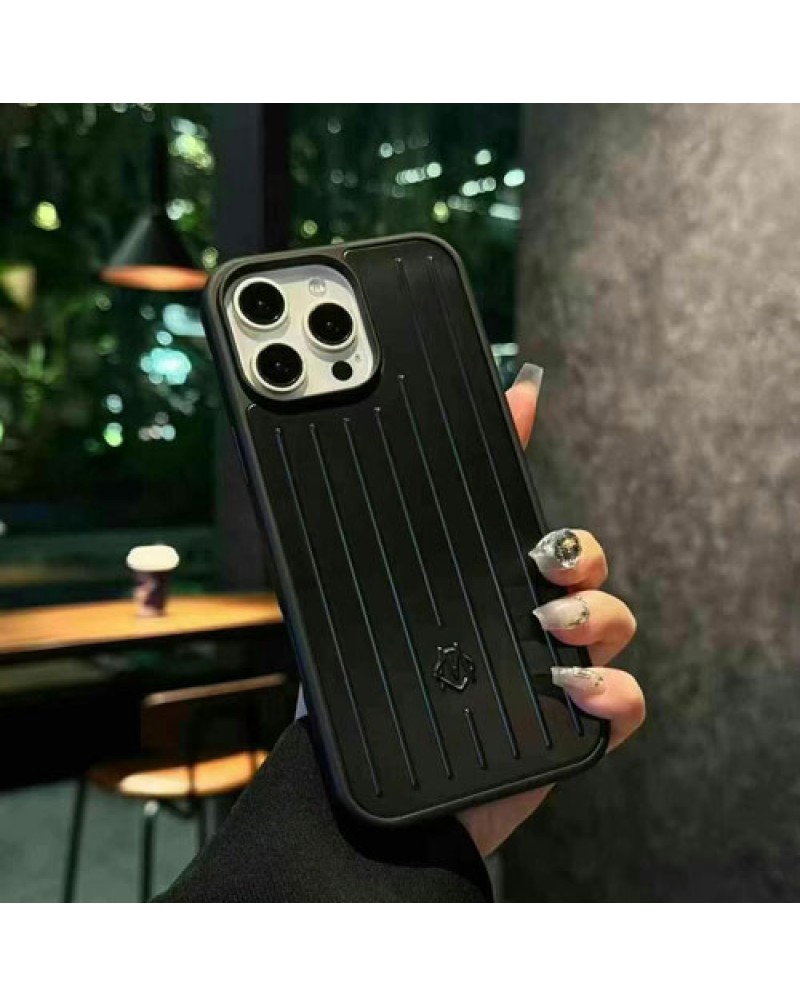 リモワ iphone16/16 pro maxケース潮流ブランド iPhone15 Proスマホケース人気アイフォン14プロマックス携帯電話カバー男女兼用保護性耐摩擦