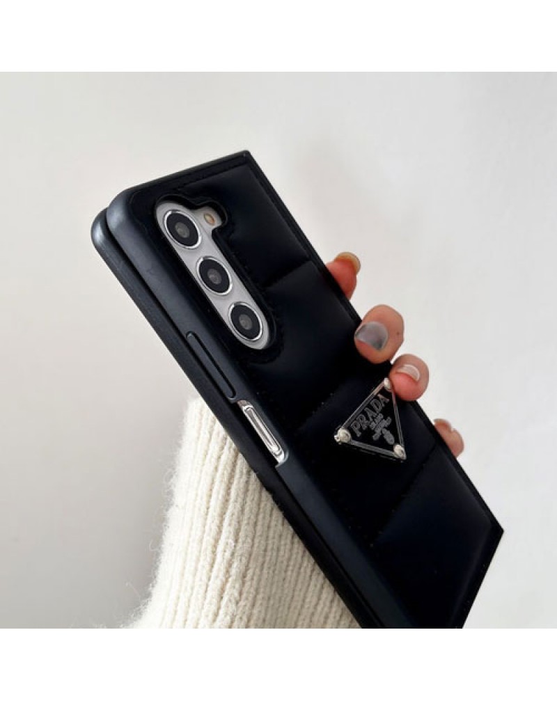 プラダ galaxy z flip7/z fold7ケース折畳み簡約ブランドギャラクシーz flip6/z fold6ケースprada galaxy z flip5 4世代ケースダウンスタイル超人気耐摩擦