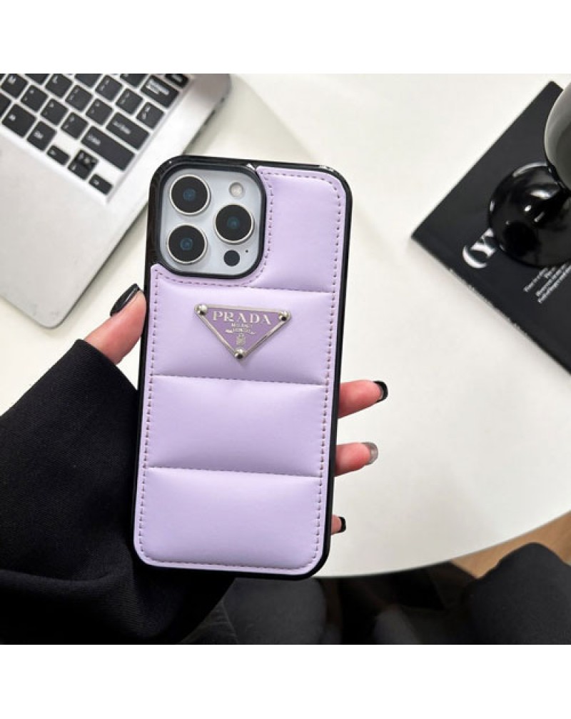 プラダiphone17 air/17 pro maxケースダウンスタイル prada iphone16 pro/15 pro max保護ケースシンプルオシャレアイフォン14/13/12 pro携帯カバー耐摩擦手触りよい