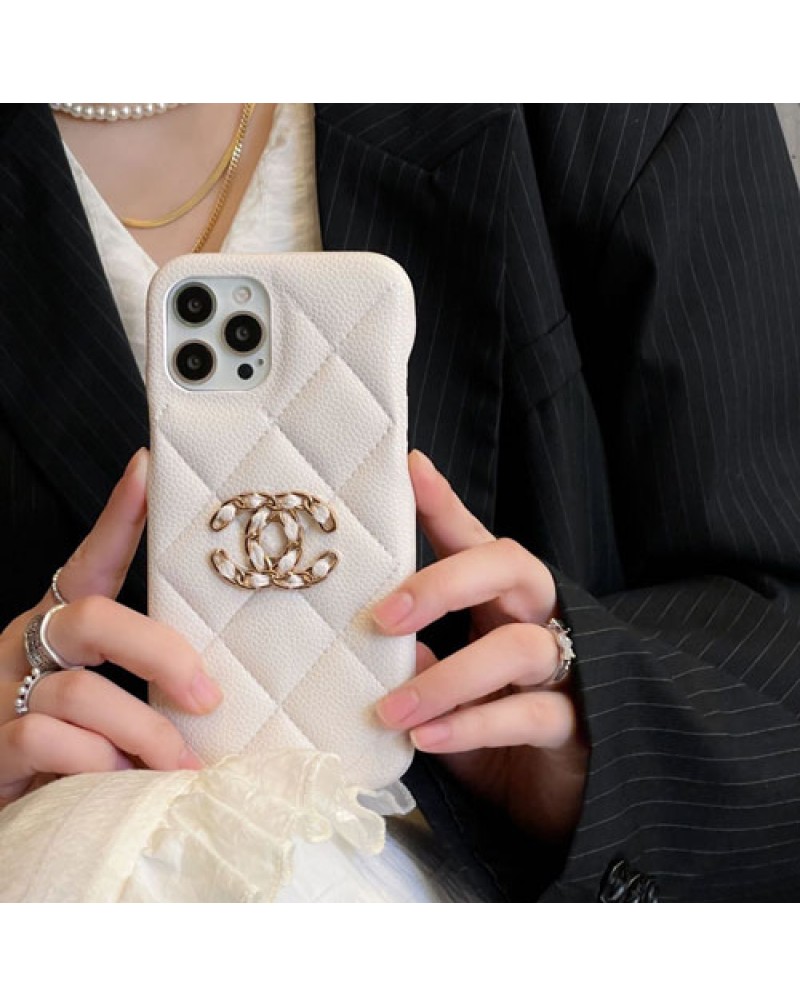 シャネル iphone17 pro/air 17 pro maxケース小香風オシャレアイフォン16プロマックスケースchanel iphone15 14 13プロ携帯カバー菱形キャビアの革耐摩擦耐久性