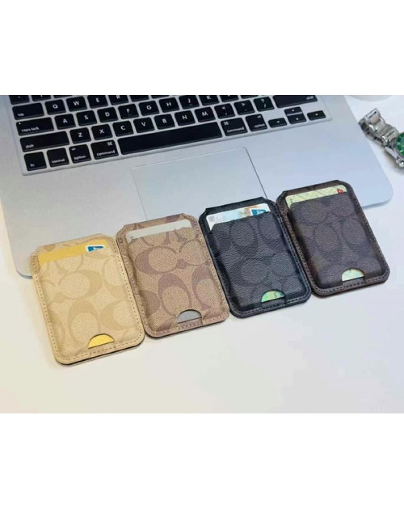 コーチ カードケースマグネット式２つ折り 取り付け便利オシャレプリント付きcoach 携帯電話用カード収納ケース