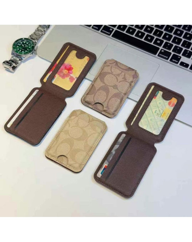 コーチ カードケースマグネット式２つ折り 取り付け便利オシャレプリント付きcoach 携帯電話用カード収納ケース