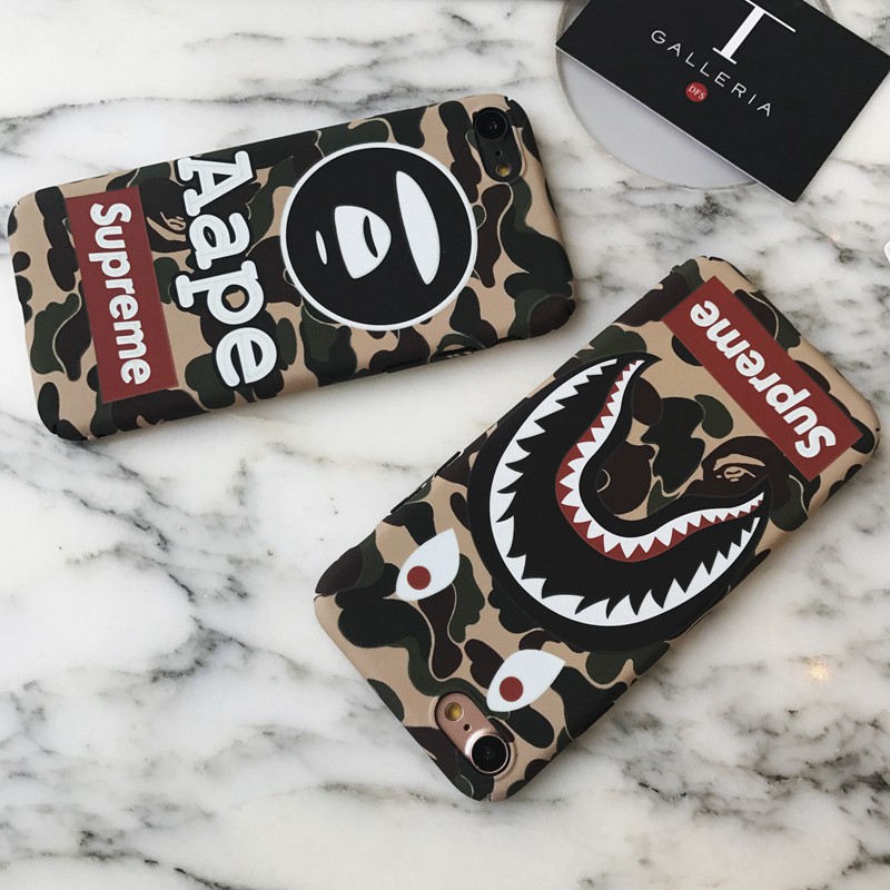 iphone xplus/9/8ケース エーエイプ x supremeコラボ