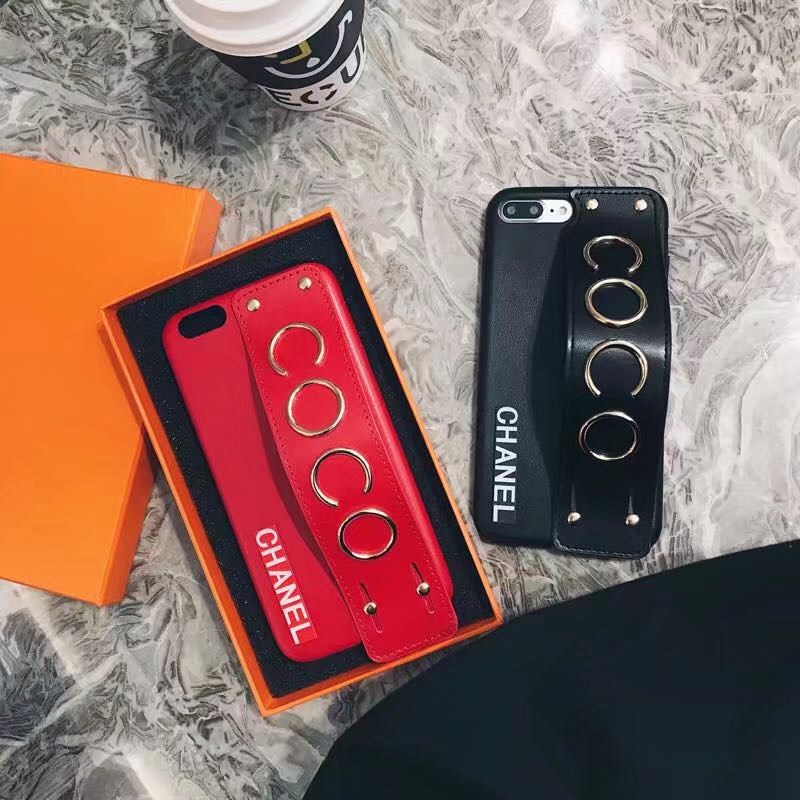 chanel アイフォン x/xs/xc/8plusケース ハンドベルト付き