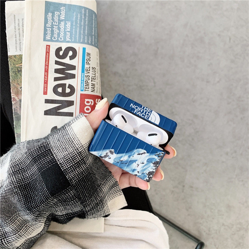 シュプリーム the north face Airpods proケース