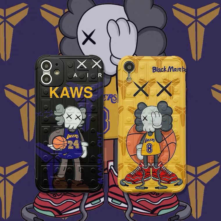 iphone12/11 proケース kaws