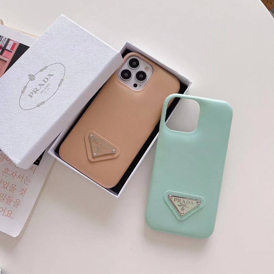 プラダ iphone13 proケースブランド