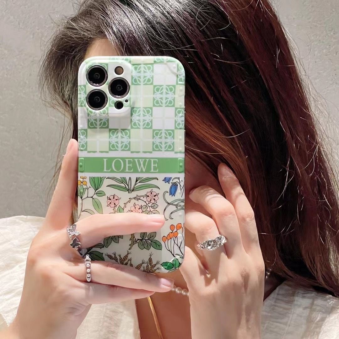 loewe iphone12/12 pro maxケース 大人気