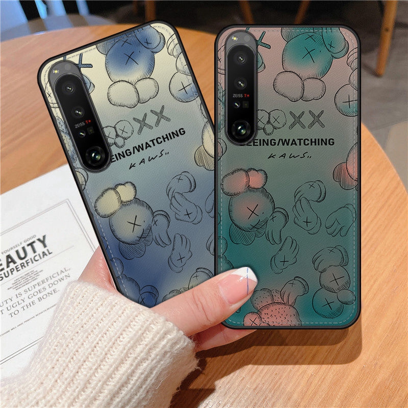 xperia1 IIIケース kaws 大人気