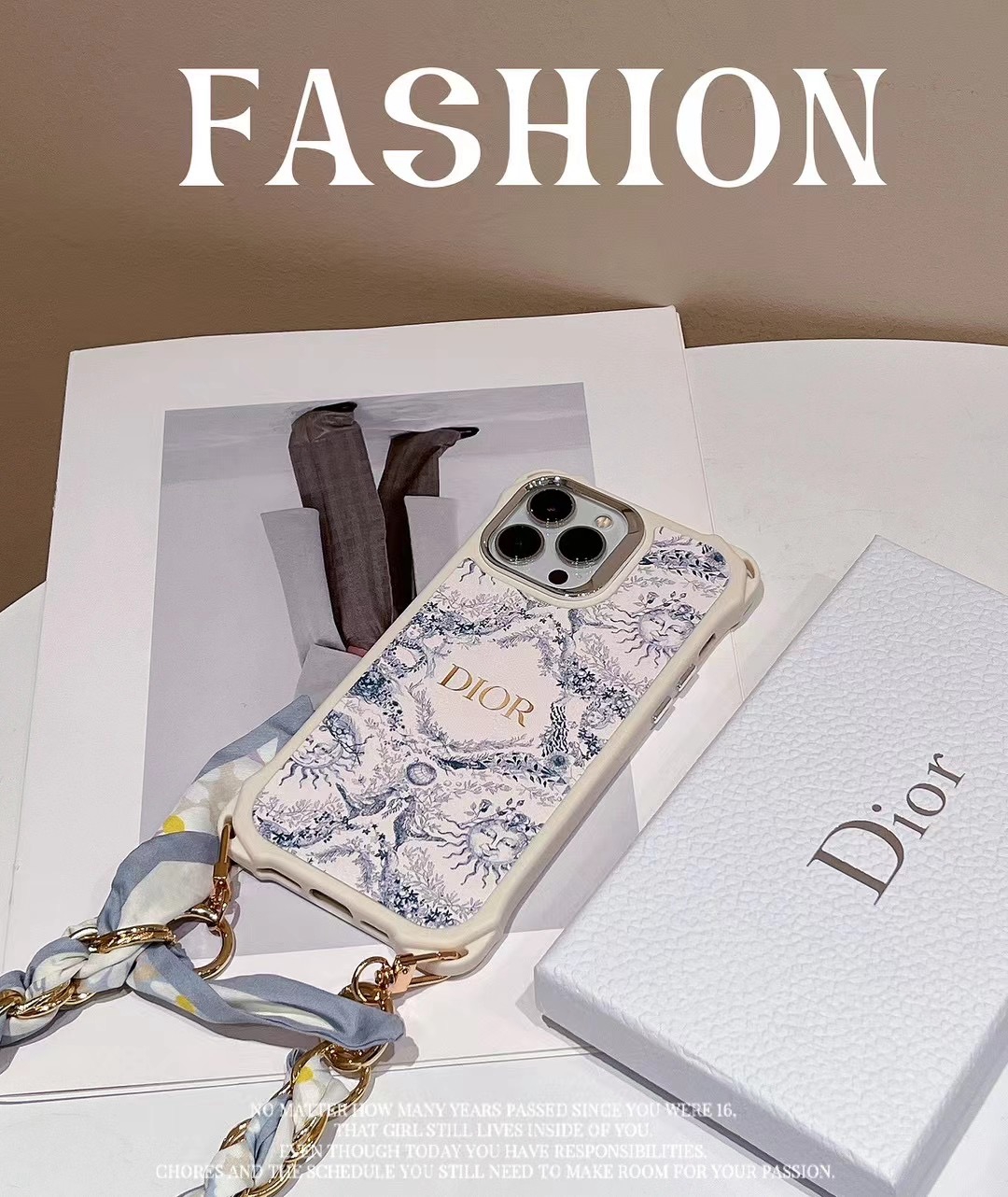 dior iphone13pro携帯カバーチェーンハンドベルト付き