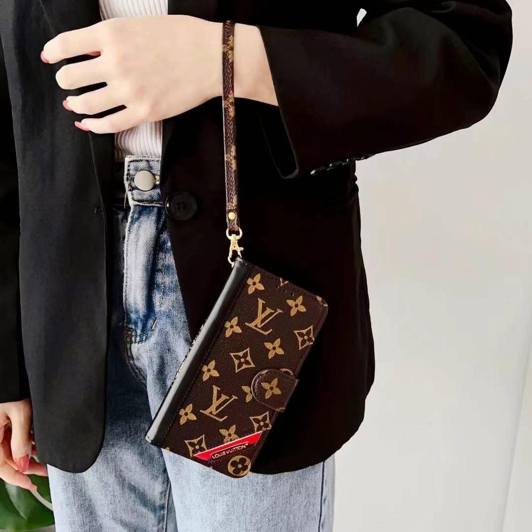 vuitton iphone16 pro max保護ケース手帳型