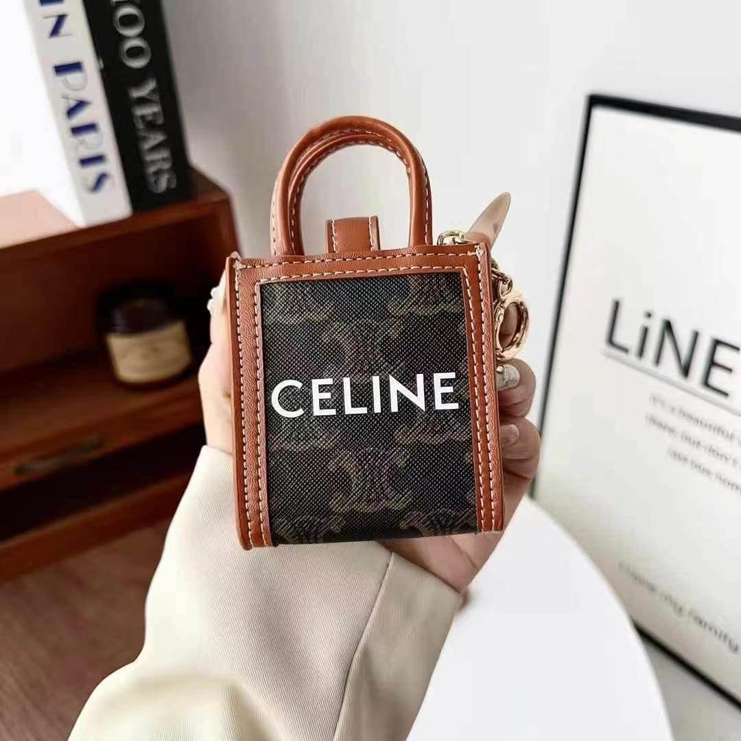 celine airpods 4世代ケースショルダー掛け