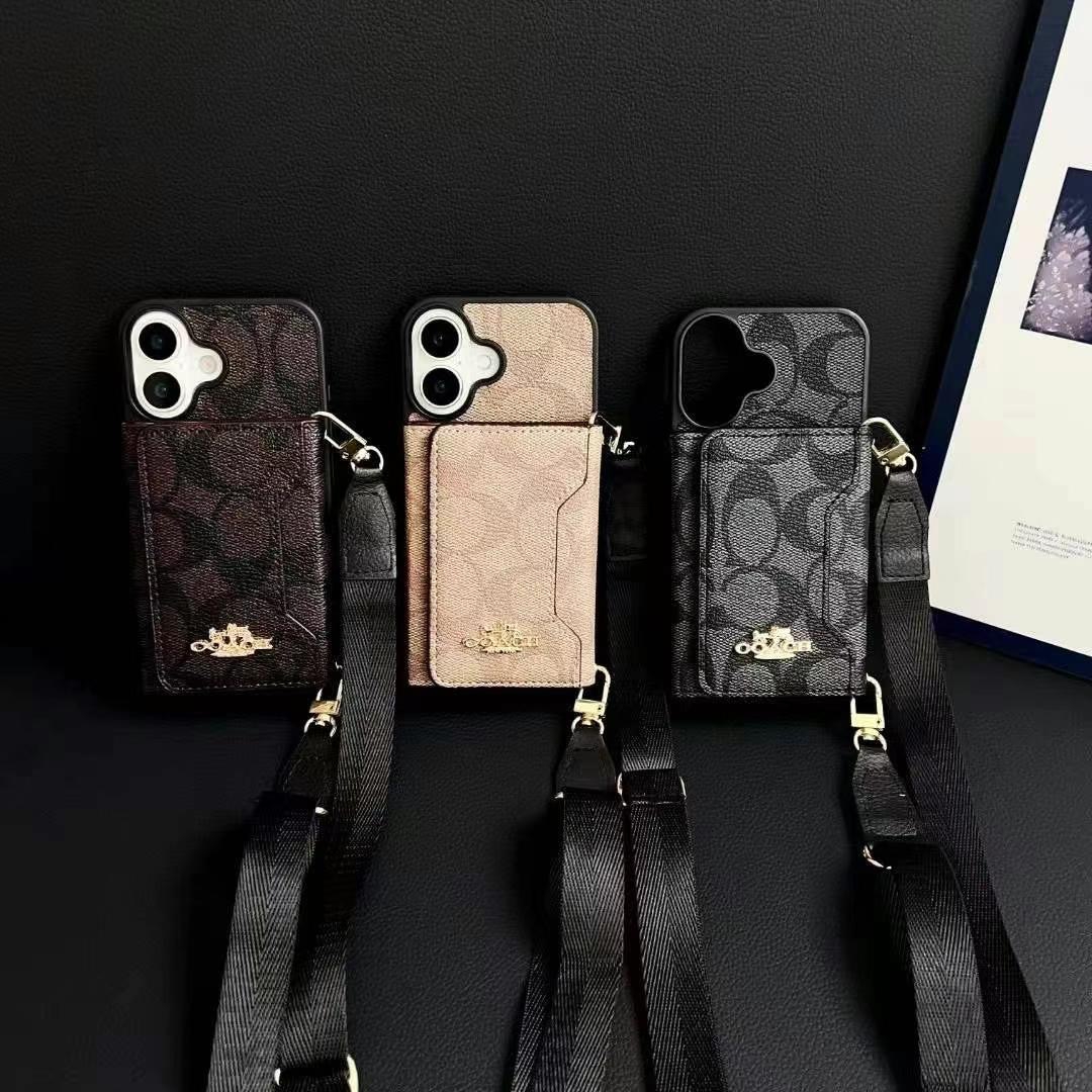 アイフォン15プロケースコーチショルダーストラップ付き