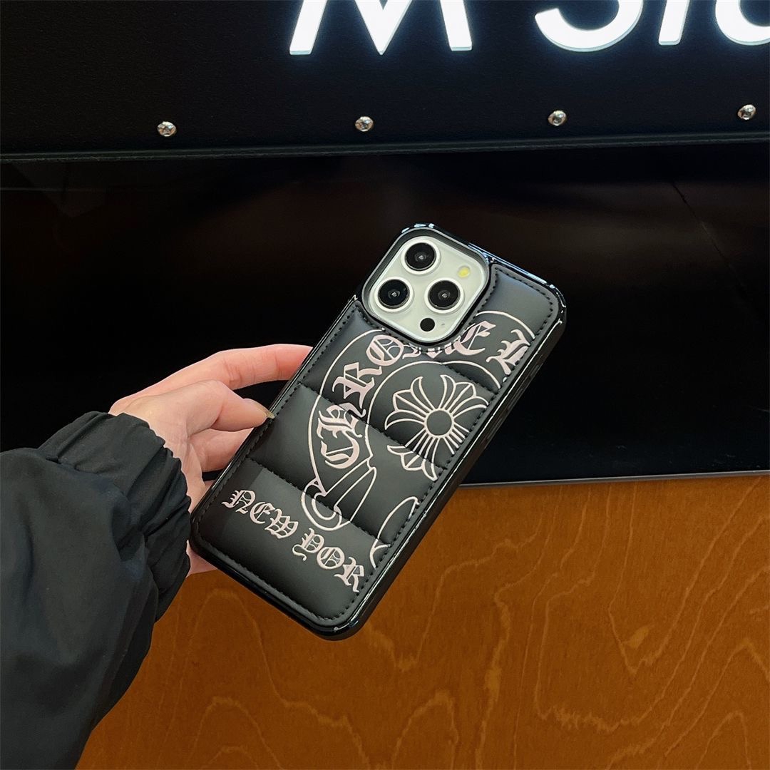 iphone16 pro maxケースクロムハーツ