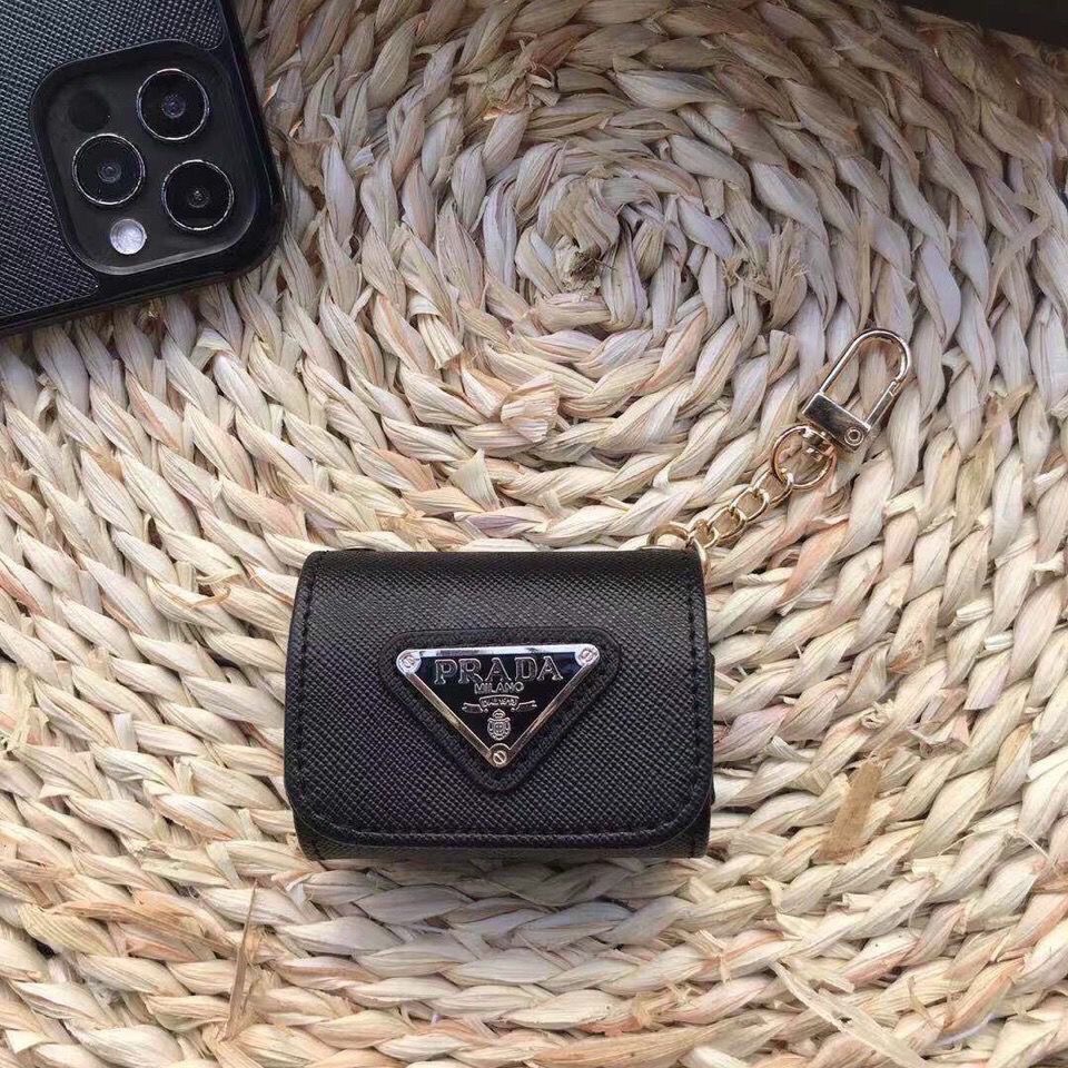 エアタグケースプラダオシャレ